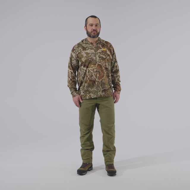 Video of a man walking on wearing the Approach Hoody, displaying its features.